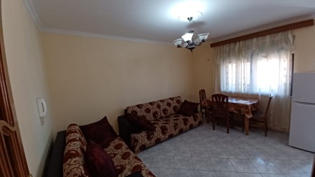 Apartament 2+1 - Qira Rruga Memo Meto