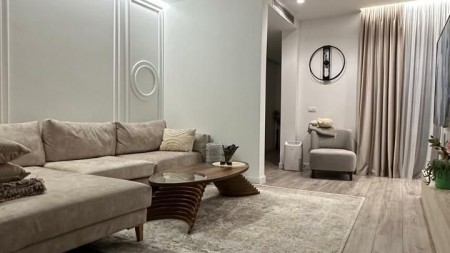 Apartament 3+1 - Shitje Golem