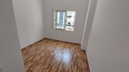 Apartament 2+1 - Shitje Rruga Bedri Karapici