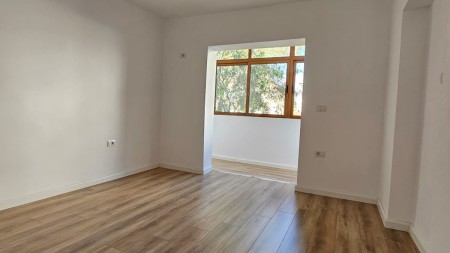 Apartament 1+1 - Shitje Rruga Vëllezërit Manastirli