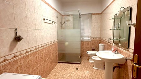 Apartament 3+1 - Qira Rruga Myslym Shyri