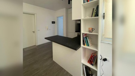 Apartament 1+1 - Shitje Rruga Hoxhë Vokrri