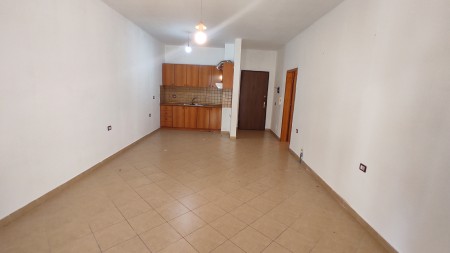 Apartment 1+1 - For sale Rruga Skender Luarasi
