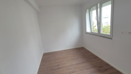 Apartament 1+1 - Shitje Rruga Eshref Frasheri