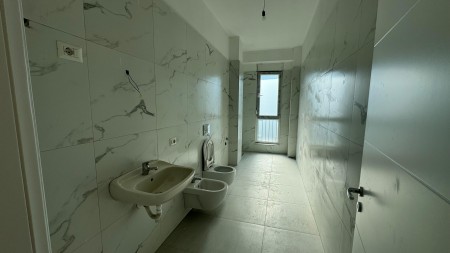 Apartment 3+1 - For sale Rruga Simon Gjoni