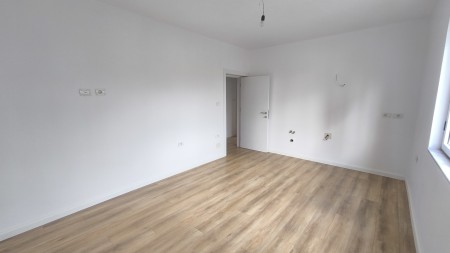 Apartament 1+1 - Shitje Rruga Çamëria
