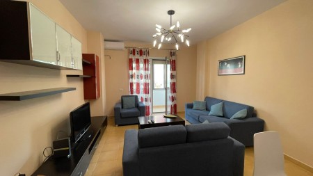 Apartament 2+1 - Qira Rruga Mustafa Matohiti