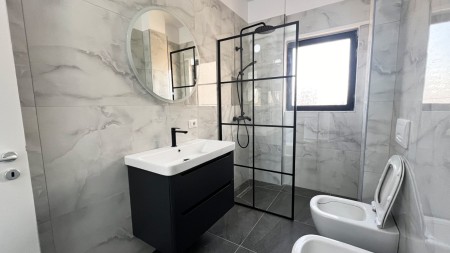 Apartment 3+1 - For Rent Rruga e Dibrës