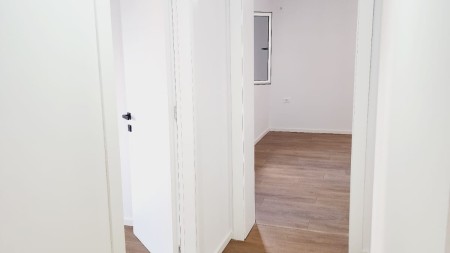 Apartament 2+1 - Shitje Rruga Ali Demi
