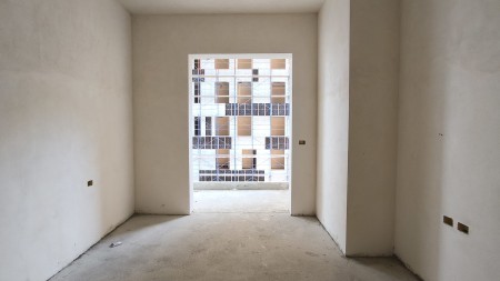Apartament 2+1 - Shitje Kavaja Street