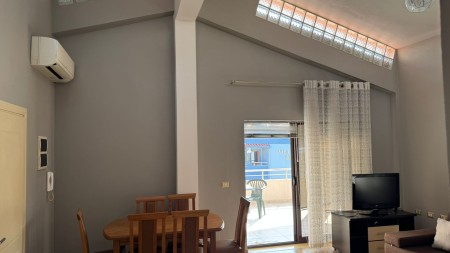 Apartament 2+1 - Qira Rruga Gramoz Pashko