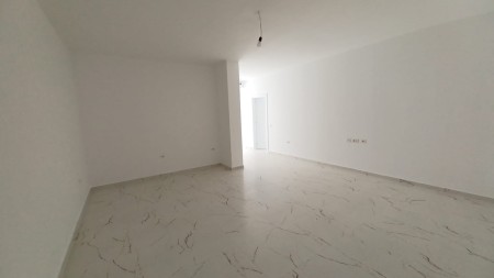 Apartament 2+1 - Qira Rruga Selma Riza