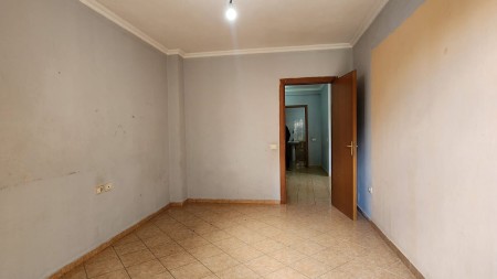 Apartament 2+1 - Shitje Rruga Shyqyri Ishmi