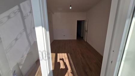 Apartment 1+1 - For sale Rruga Foto Janku