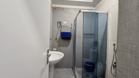 Apartament 2+1 - Shitje Rruga Beqir Luga