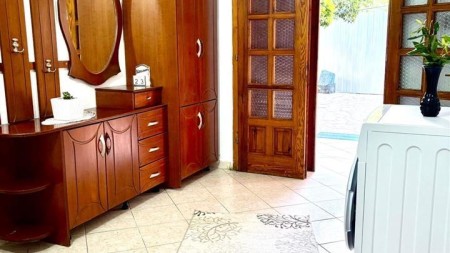 Apartament 2+1 - Qira Rruga Gaqo Avrazi