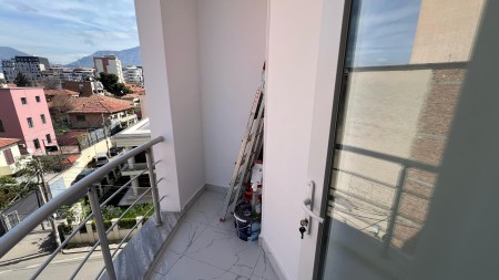 Apartament 2+1 - Shitje Rruga Hoxhë Vokrri