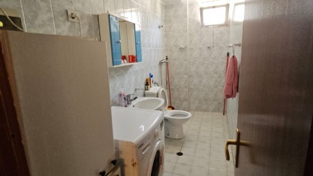 Apartment 3+1 - For Rent Rruga Fortuzi