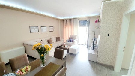 Apartament 2+1 - Shitje Rruga e Kosovarëve
