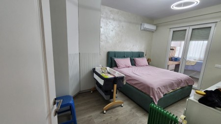 Apartment 2+1 - For sale Rruga Ali Demi