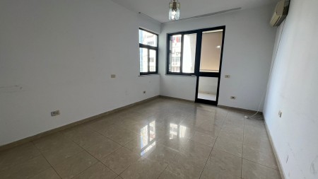 Apartament 3+1 - Qira Zogu I Boulevard