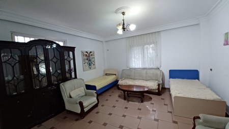 Apartament 2+1 - Qira Rruga Kahreman Ylli